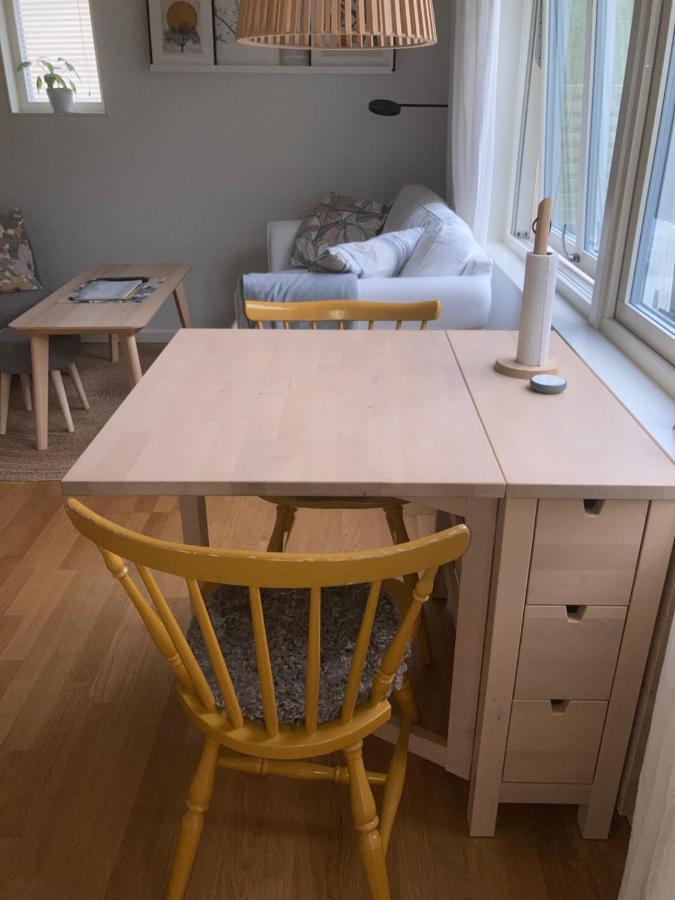 Tiny Grey House With Loft, 15 Min From City Center Gothenburg Ngoại thất bức ảnh