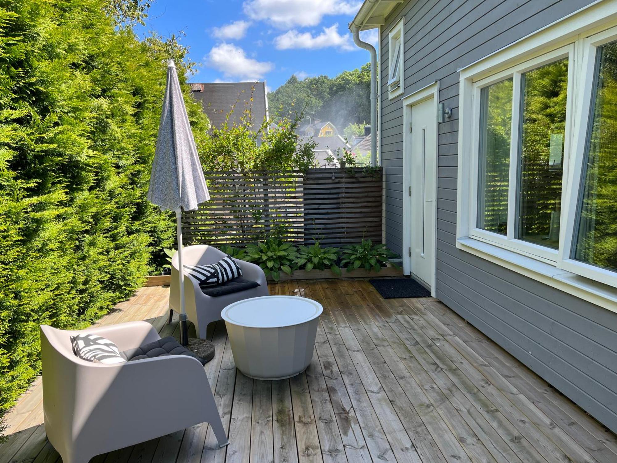 Tiny Grey House With Loft, 15 Min From City Center Gothenburg Ngoại thất bức ảnh