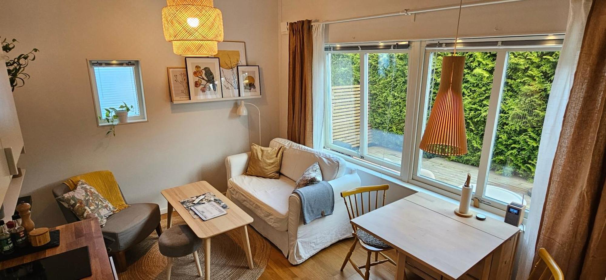 Tiny Grey House With Loft, 15 Min From City Center Gothenburg Ngoại thất bức ảnh