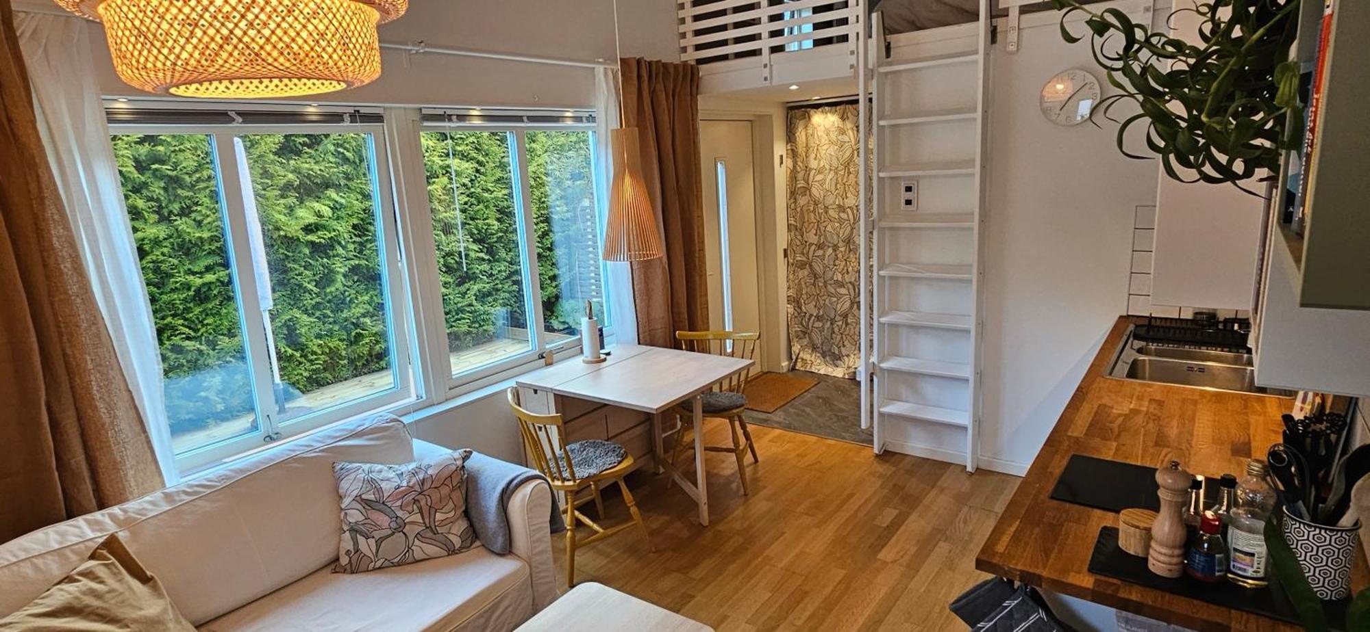 Tiny Grey House With Loft, 15 Min From City Center Gothenburg Ngoại thất bức ảnh